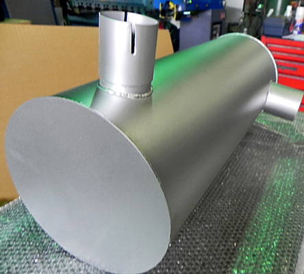 産業用消音器(建設重機用)